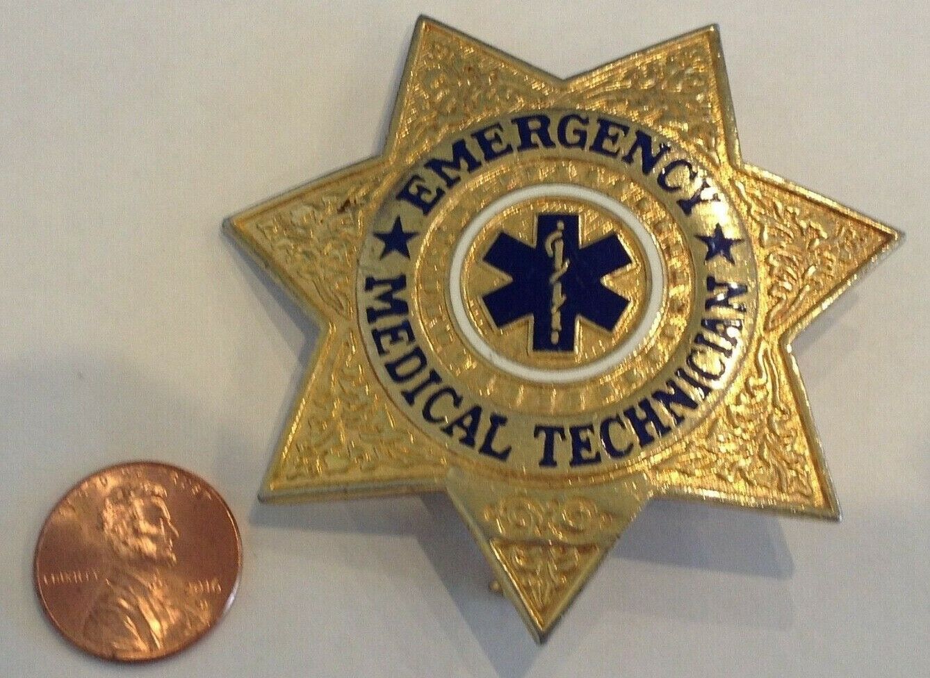 Vintage Emt Emergency Medical Technician Badge Used Rare E.m.t.